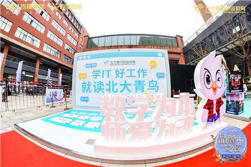 101457132.jpg ZSZ1313.jpg