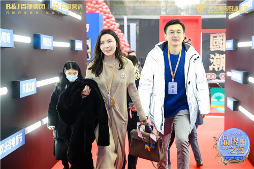 102043106.jpg IMGL4892.jpg