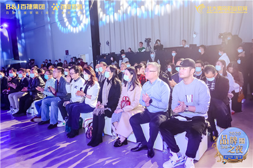 104056107.jpg IMGL4943.jpg