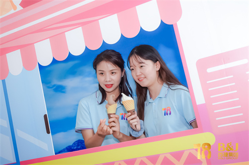 154021353.jpg KX302500.jpg