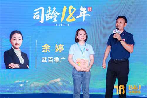 160136107.jpg 0U7A5473.jpg