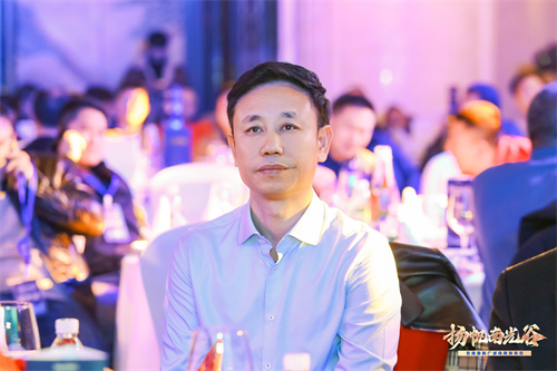 102912118.jpg 2E1A1343_Jfoto5558_20231221_1852812302.jpg